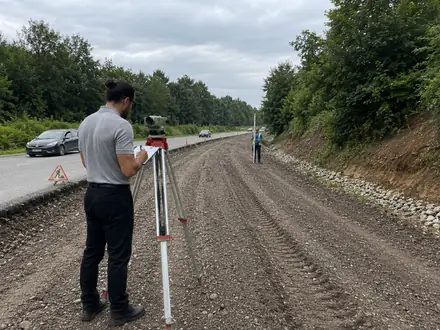 Levelling the prepared road formation